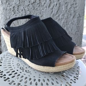 MINNETONKA - Ashley Fringe Suede Espadrille Wedge Sandal